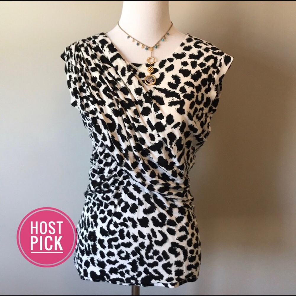 ❎DONATED❎ Ann Taylor Ruched Sleeveless Tank Petite